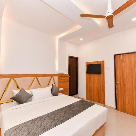 Hotel Shine International Májszúr Kültér fotó