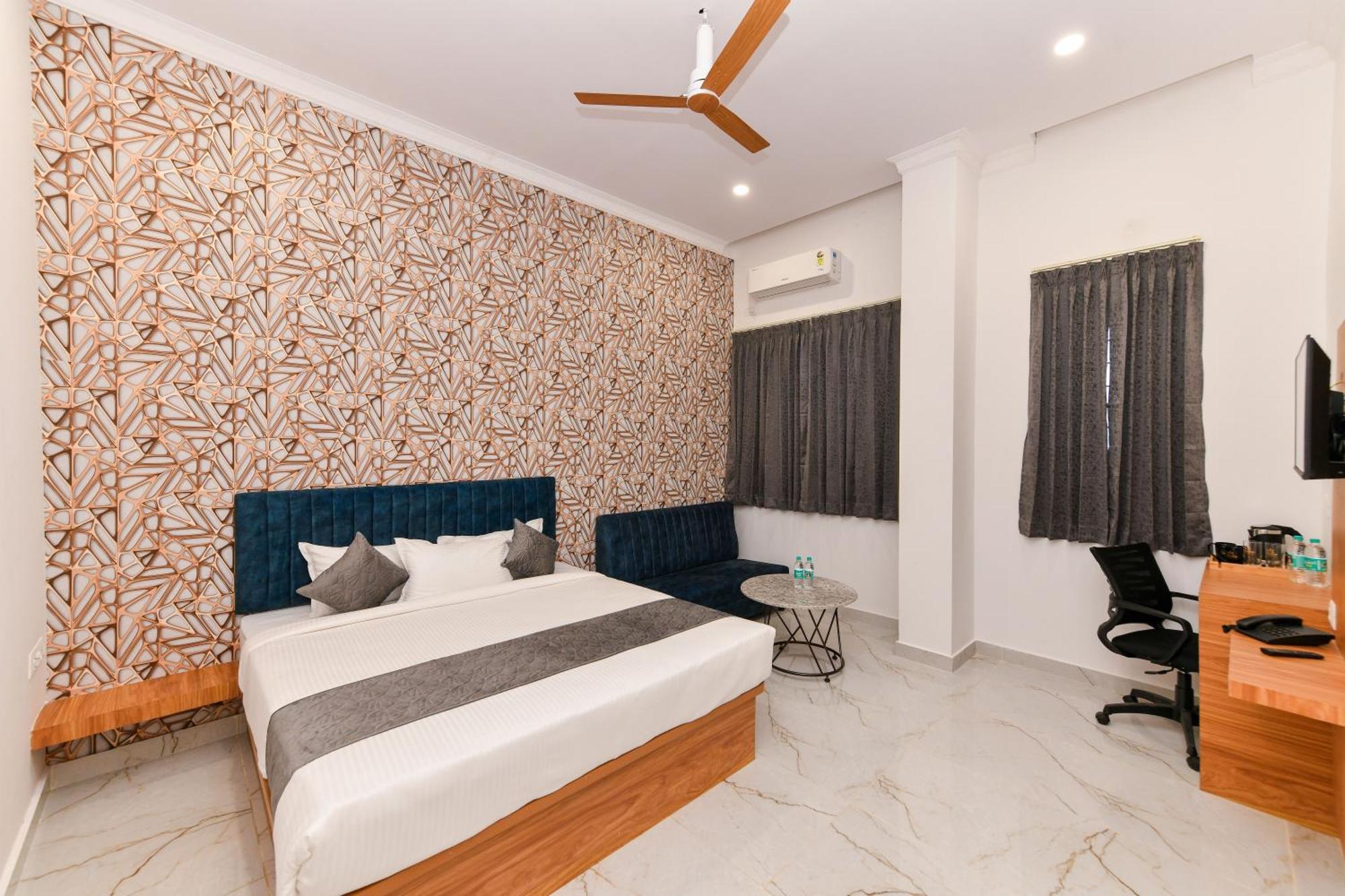 Hotel Shine International Májszúr Kültér fotó
