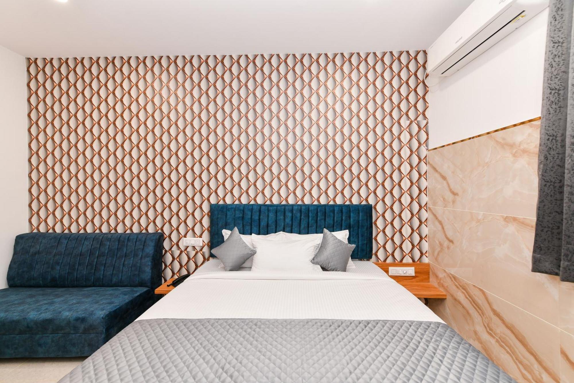 Hotel Shine International Májszúr Kültér fotó